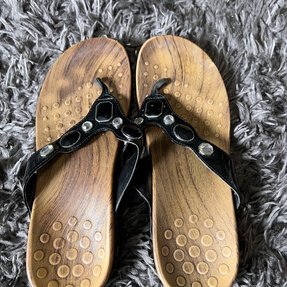 Sandals with black and clear gems on black patyon leather strap